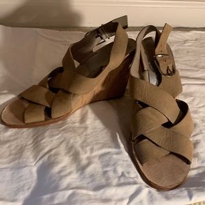Dolce cute wedged sandals